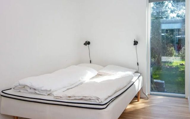 8 Person Holiday Home in Grenaa