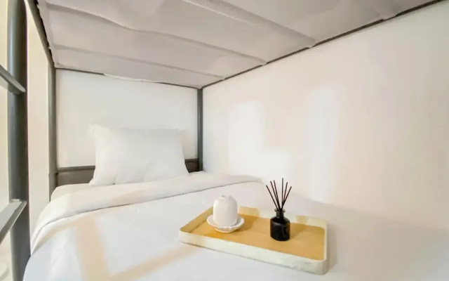 Standard 2Br At Podomoro Golf View Apartment
