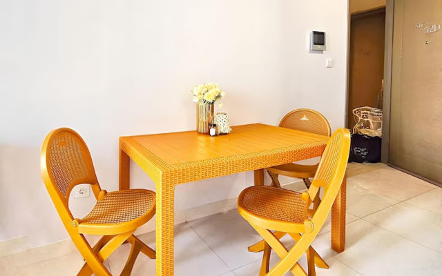 Vastu By SanLiving - 2BR - HubLife Mall