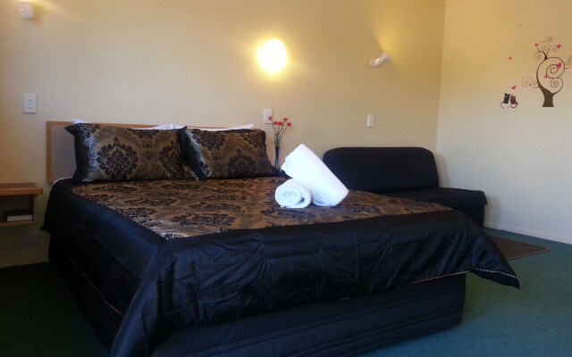 New Castle Motor Lodge