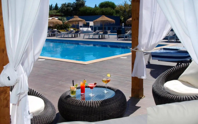 Aldeia Azul Resort