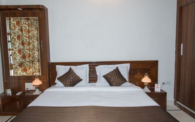 OYO 10412 Home Exotic Villa near Govardhan Vilas