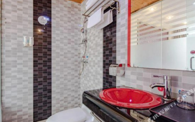Pod Inn Hotel (Chengdu Chuan Yin Xindu Campus Xinyuan Road)