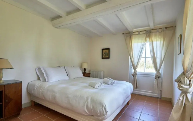 Manoir De Lormel