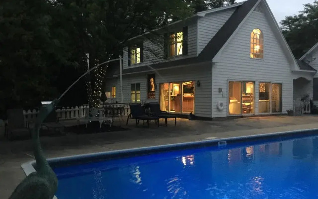 Miles River Guest House