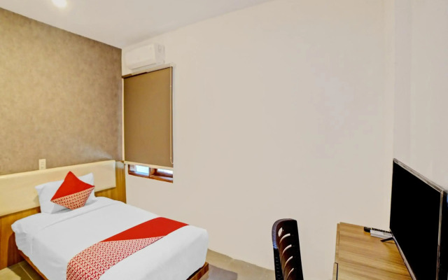Super OYO 90559 Gamacity Residence