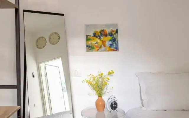 Cozy 2BDR with Parking