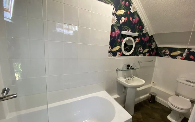 Elm Grove Country House
