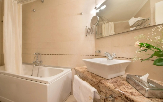 Enavlion Hotel Batagianni