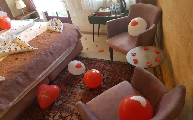 Cronos Cappadocia Cave Hotel