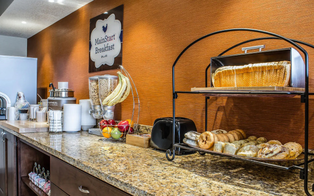 MainStay Suites Coralville - Iowa City