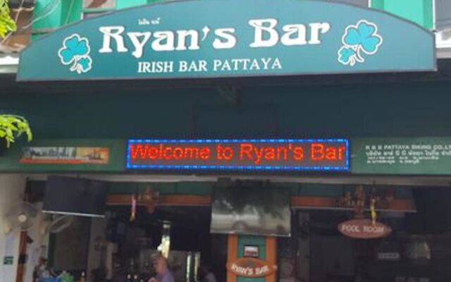 Ryan's Bar