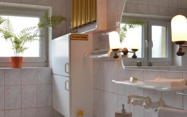 Hostel Tolek