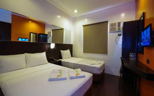 Yhotel