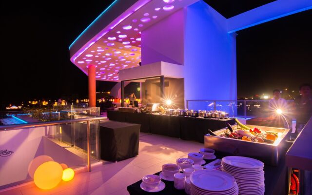 SUN & MOON, Urban Hotel
