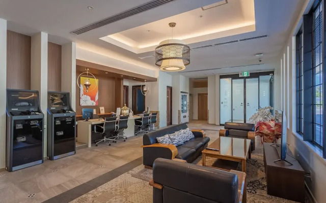 Kariyushi LCH Resort