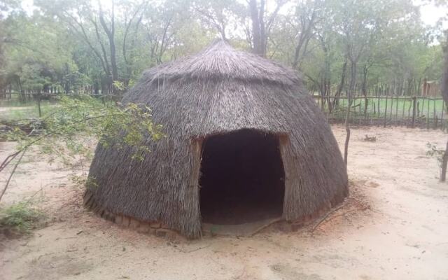 Dumisa African Home