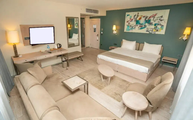 The Gate 30 Suites