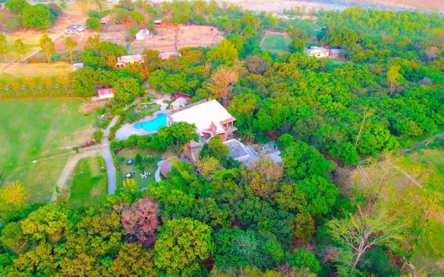 Corbett Wild Resort - A River Access Property