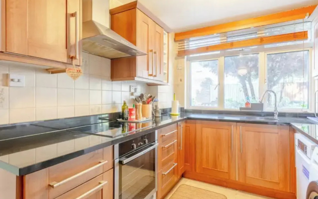 Lovely 3BD Family Home With Garden - Richmond!