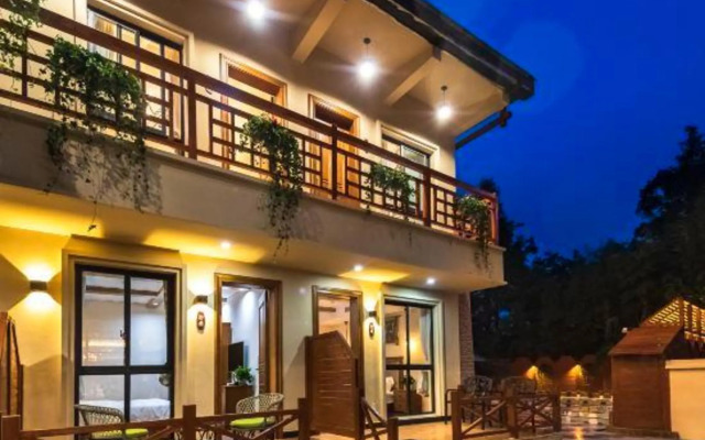 Riverside Pool Hotspring Boutique Hotel