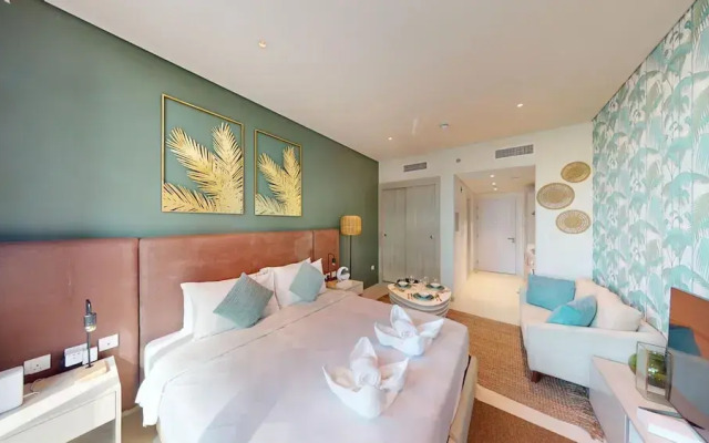 Palm Jumeirah - Seven Palm 245