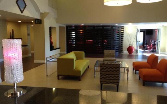 DoubleTree by Hilton Chatsworth
