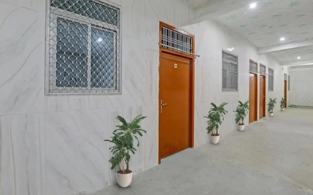 Oyo Flagship 702816 Sana Guest House