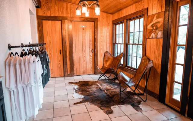 The Vaquero Motel