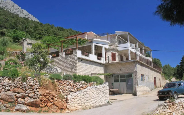 Studio Sveta Nedilja 8792a