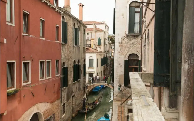 Balcone sul canale