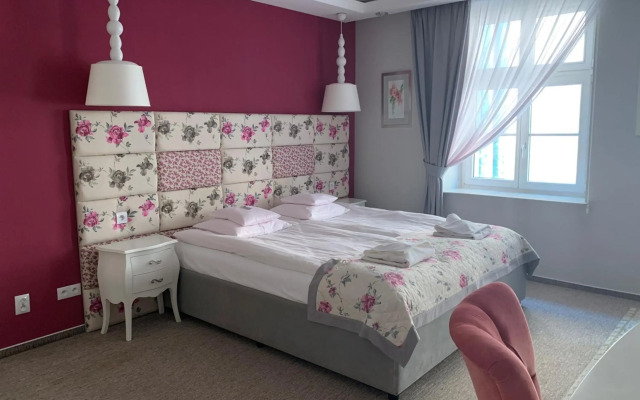 Hotel Solaris