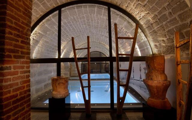 Hôtel La Lanterne & Spa By Timhotel