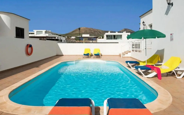 Villa Diama With 3 Bedrooms and 2 Bathrooms