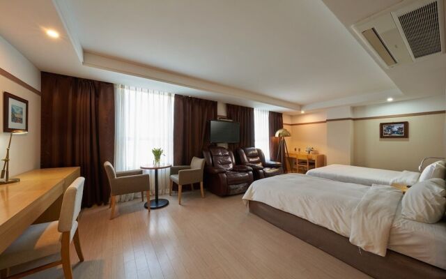 Gyeongju Tourist GG Hotel