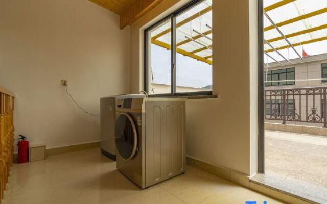 Yueqing Yandang Banshufang Inn