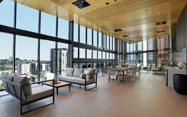 Brisbane One Apartments by CLLIX