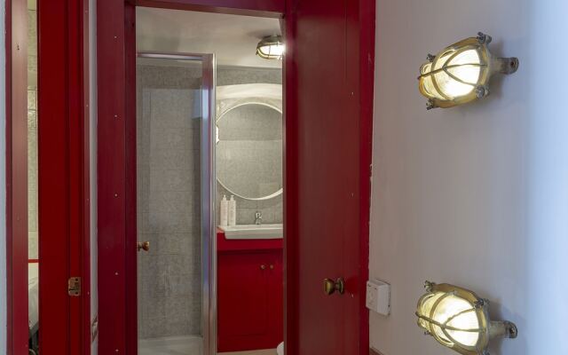 Il Mare di Camogli da un oblò