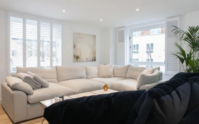 Stunning Newly Refurbished 2BD Shoreditch Flat