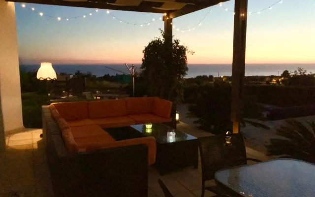 Villa Panorama - Stunning views in villa with hot tub, pool, garden