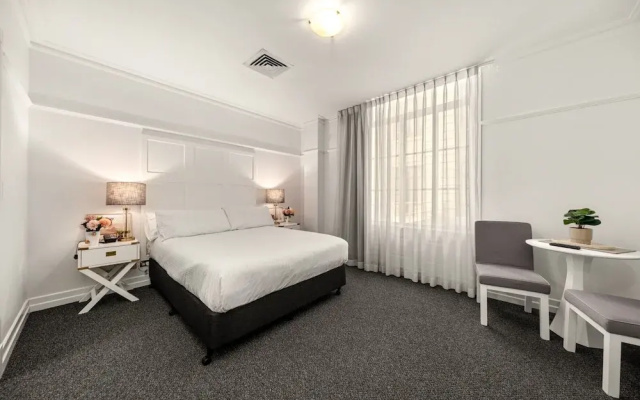 Studio Stay in Brisbane CBD Hotel Building