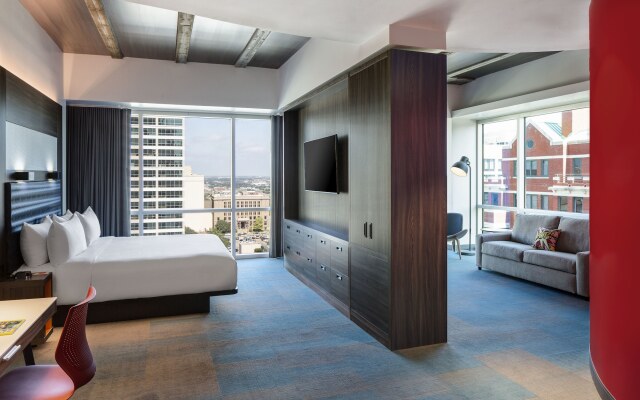 Aloft Fort Worth Downtown