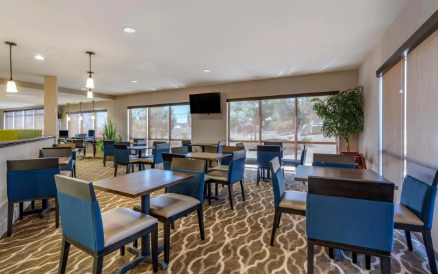 Comfort Suites Fernley