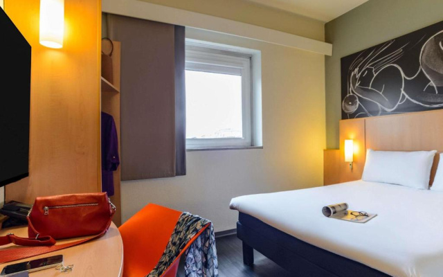 Отель ibis Milano Centro