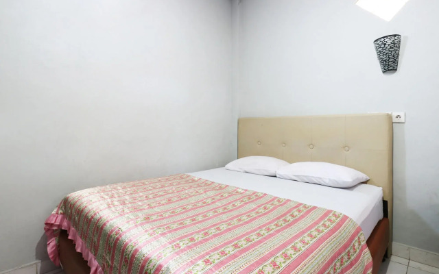 Taman Mekar Beach Inn