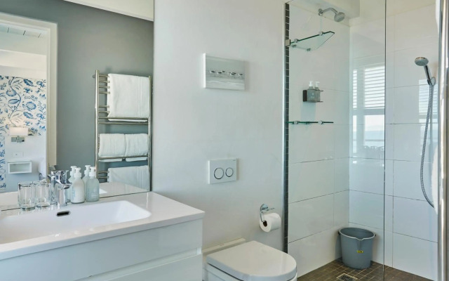 One Marine Drive Boutique Hotel