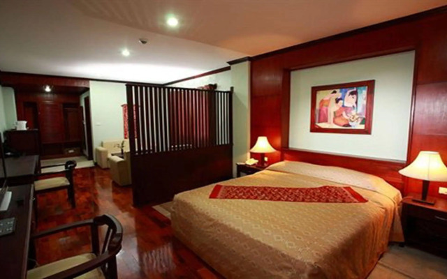 Vansana Riverside Hotel