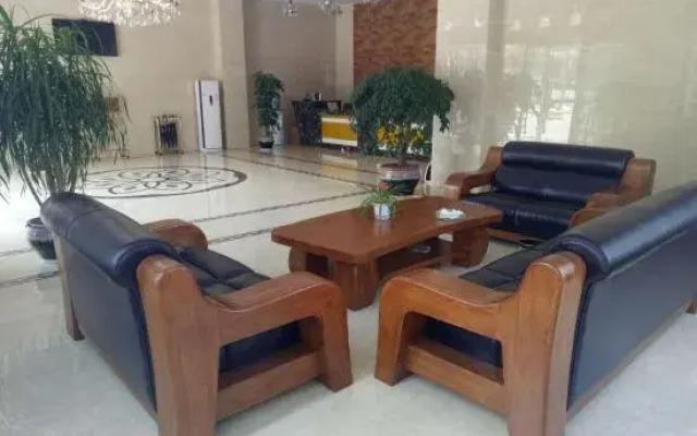 Yingshan Huayi Hotel