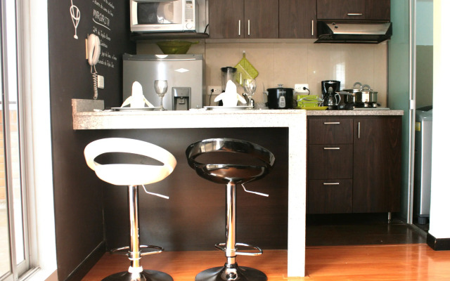 Hotel Regency Suites La Feria