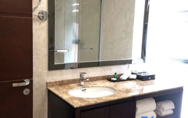 Huakai Business Hotel